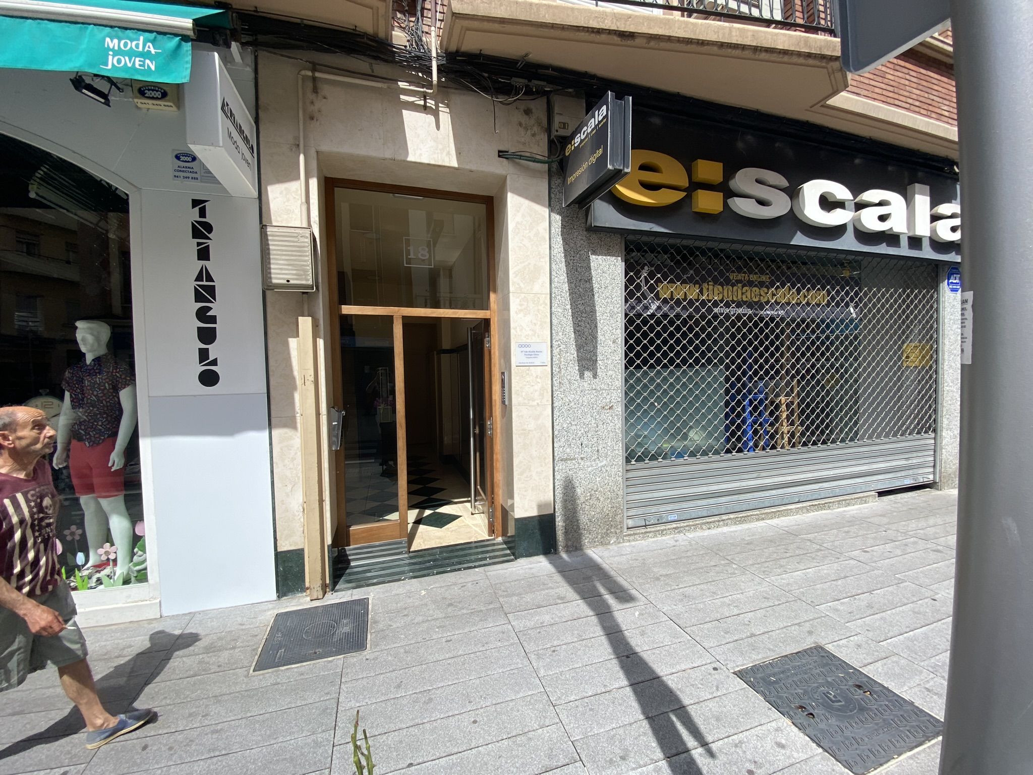 republica-argentina-18-vista-desde-el-exterior-1