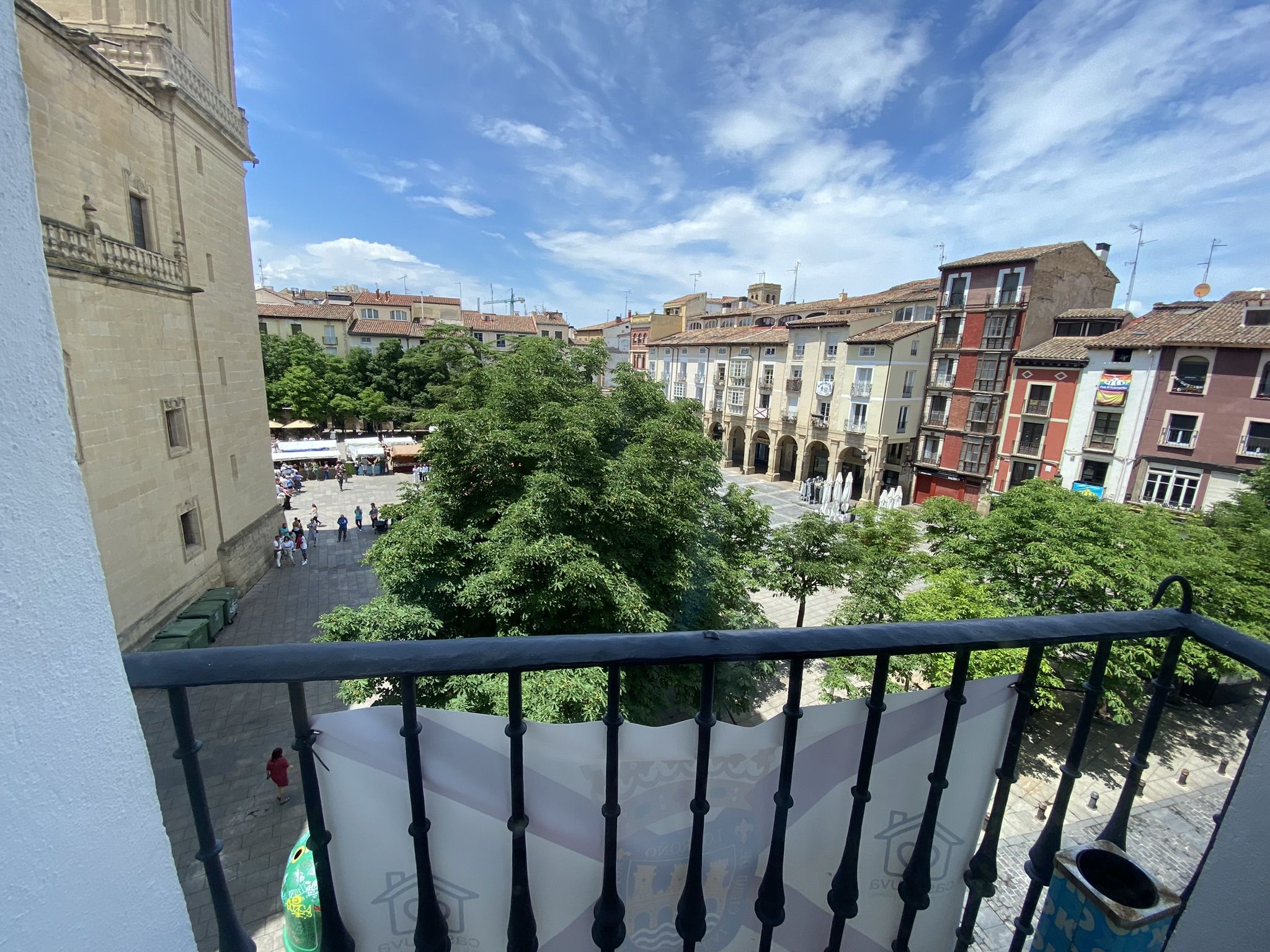 Vista desde balcón de ático en Plaza Mercado